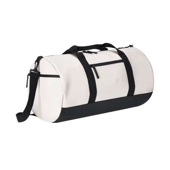 Bolso de suave PU. Con sistema de cierre de cremallera invisible con doble tirador. Cuenta con 2 bolsillos exteriores de cremallera y uno lateral de rejilla. Interior de gran capacidad con 3 prácticos bolsillos. Incluye asas de transporte y cinta para hombro ajustable.