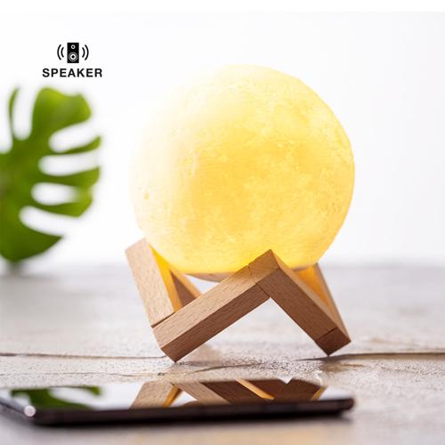  	Compacto altavoz lámpara en original diseño relax, con base de madera. Conexión Bluetooth® 5.0, con 3W de potencia y 2 relajantes posiciones de luz, con inten