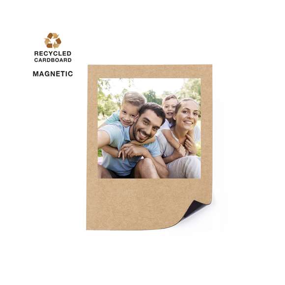 Imán portafotos en cartón reciclado de 185g/m2, para fotos en tamaño 8,5x9 cm