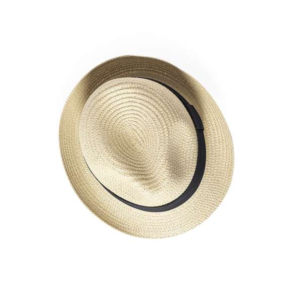 Sombrero de alta calidad en material sintético. Ajustable desde el interior, con cinta exterior y confortable cinta interior. Disponible en variada gama de colores.