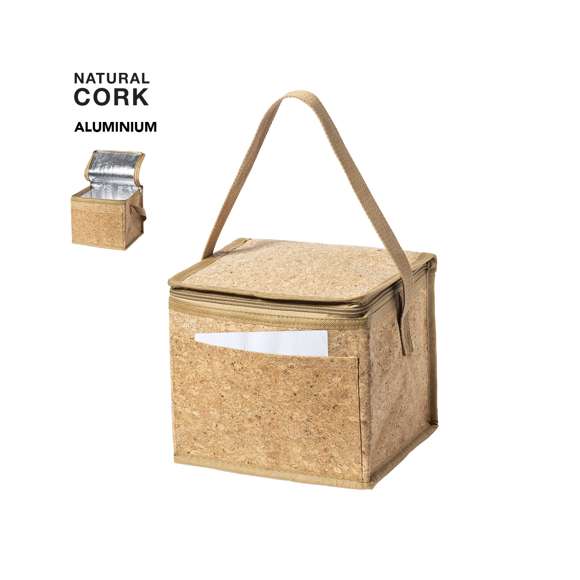  	Nevera de línea nature con capacidad para 6 latas. Fabricada en corcho natural con interior isotermo acabado en aluminio. Cierre de cremallera y asa de transporte a juego. Incluye bolsillo exterior con amplia superficie de marcaje.