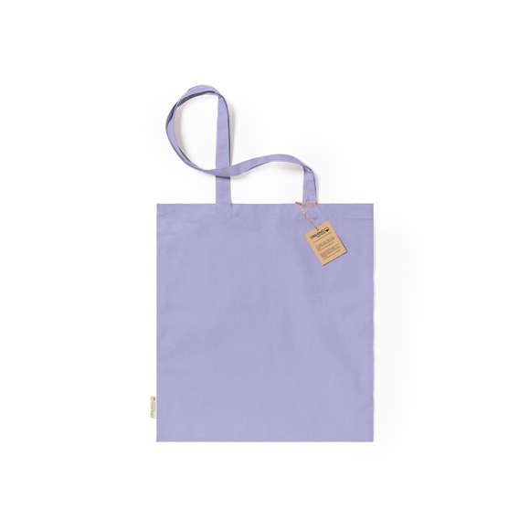 Bolsa fabricada en material100% algodón orgánico de 140g/m2. Con certificación GOTS (Global Organic Textile Standard, ó Norma Mundial de Textiles Orgánicos) que garantiza que los tejidos están hechos de fibras orgánicas. De acabaco cosido, con asas largas reforzadas de 70 cm y disponible en variada gama de colores. Resistencia hasta 8kg, incluida etiqueta con distintivo de algodón orgánico y hangtag en cartón reciclado.