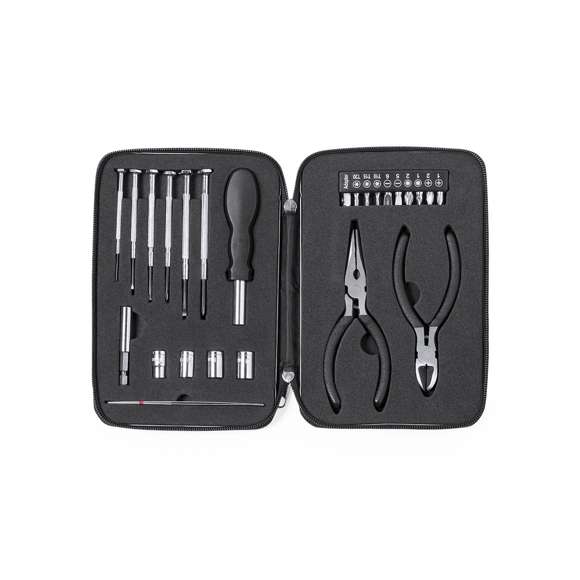Set de herramientas de 25 accesorios en resistente estuche de aluminio con interior troquelado en EVA. Incluye set de destornilladores de precisión, mango multifunción, puntas intercambiables, destornilladores planos y de estrella  cabezales de tubo  pinzas y alicates. Presentado en caja individual.
