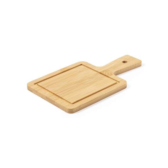 Tabla de línea nature fabricada en bambú, ideal para presentación. Con asa para fácil manejo y agujero para colgar.