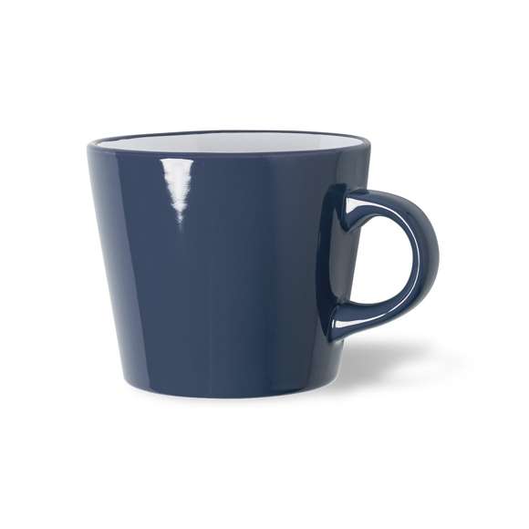 Taza de cerámica de 350ml de capacidad en combinación de interior en color blanco y exterior en variada gama de colores. Presentada en caja individual acabado kraft.