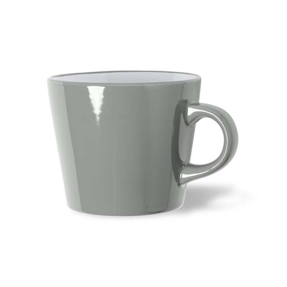Taza de cerámica de 350ml de capacidad en combinación de interior en color blanco y exterior en variada gama de colores. Presentada en caja individual acabado kraft.