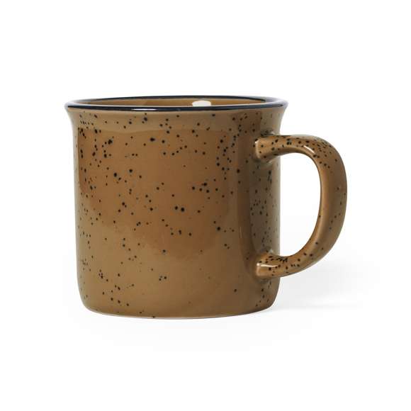 Taza de cerámica de 350ml de capacidad con diseño vintage. En combinación de exterior en colores moteados e interior a juego, con borde negro. Presentada en caja individual acabado kraft.