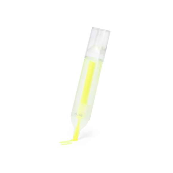 Marcador fluorescente de línea nature fabricado en RPET, elaborado a partir de plástico reciclado para así fomentar la reutilización de residuos plásticos y ayudar a la sostenibilidad del planeta. Con cuerpo transparente y capucha a juego. Con distintivo RPET impreso en el marcador.