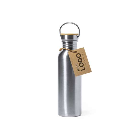  	Etiqueta tipo hangtag de presentación, fabricada en cartón reciclado. De acabado kraft, con cuerda elástica para colgar en color marrón a juego. En línea con la tendencia del mercado hacia la sostenibilidad integral del regalo, ofreciendo soluciones de origen reciclado con el fin de ayudar a la mejora y conservación de nuestro planeta.