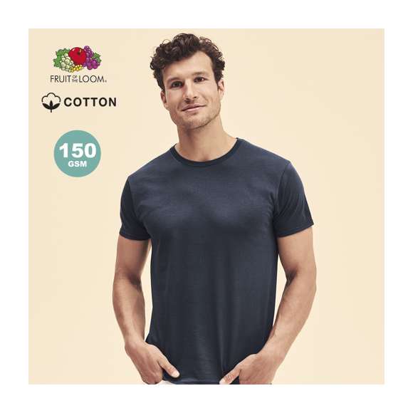 Camiseta para adulto color Iconic de Fruit Of The Loom. Fabricada en material 100% algodón peinado Ring Spun de 150g/m2 hilado en anillo. De tacto suave y corte moderno, con cuello redondo estrecho de canalé1x1 y tapeta a juego. Etiqueta fácilmente removible y disponible en variada gama de colores. Tallas S, M, L, XL, XXL.