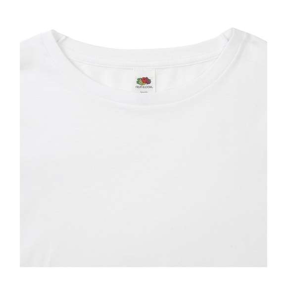 Camiseta adulto color Iconic Long Sleeve de Fruit Of The Loom. Manga larga, fabricada en material 100% algodón peinado Ring Spun de 150g/m2. De tacto suave y corte clásico, con cuello redondo estrecho de canalé 1x1 y tapeta a juego. Etiqueta fácilmente removible y disponible en variada gama de colores. Tallas S, M, L, XL, XXL.