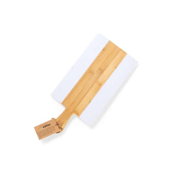 Tabla de corte y presentación Limited Edition. Un nuevo estilo que combina lo moderno y tradicional. Fabricada a partir de materiales naturales como el bambú y extracto de mármol. De suave y resistente acabado pulido y asa para fácil manejo.  De la perfecta combinación entre exclusividad y diseño, nace Limited Edition, una colección especial de ideas promocionales de edidición limitada. Un nuevo concepto, inspirado en la fusión de artículos premium con las últimas y más novedosas tendencias y que cuenta con una seleción limitada de unidades, convirtiendo así un regalo en una experiencia única e inolvidable.  Exclusivo estuche de presentación Limited Edition, con diseño protegido por derechos de propiedad industrial.  Incluida tarjeta con descripción de Limited Edition en cartón reciclado.