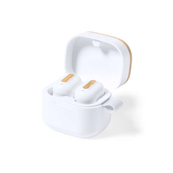 Auriculares inalámbricos Limited Edition. Un rompedor diseño que conjuga diseño, funcionalidad, y sostenibilidad. En elegante acabado de color blanco en combinación con detalles en bambú natural y presentados en estuche cargador blanco con distinguida tapa de bambú. De diseño ergonómico, incluyen botón de control táctil integrado en el auricular, con base de carga a juego y luz LED indicadora de carga. Con conexión Bluetooth 5.0. Función manos libres y recargables con cable USB C incluido. Manual de instrucciones en Español e Inglés incluido.  De la perfecta combinación entre exclusividad y diseño, nace Limited Edition, una colección especial de ideas promocionales de edidición limitada. Un nuevo concepto, inspirado en la fusión de artículos premium con las últimas y más novedosas tendencias y que cuenta con una seleción limitada de unidades, convirtiendo así un regalo en una experiencia única e inolvidable.  Exclusivo estuche de presentación Limited Edition, con diseño protegido por derechos de propiedad industrial.  Incluida tarjeta con descripción de Limited Edition en cartón reciclado.
