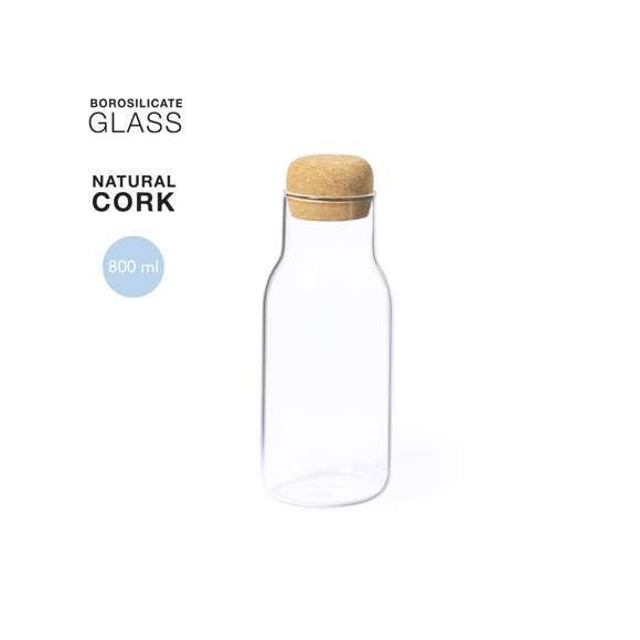 Botella de 800 ml de capacidad y diseño innovador que permite presentar tus bebidas preferidas y mantener ordenados diferentes ingredientes en tu cocina de manera elegante y distinguida. Fabricado en cristal de borosilicato, con tapón de corcho natural. El cristal de borosilicato ofrece una resistencia, estética y durabilidad excepcionales, convirtiéndolo en una idea de regalo perfecta para la conservación y presentación de bebidas, o bien como objeto de decoración. Presentado en caja individual de diseño eco en cartón kraft.