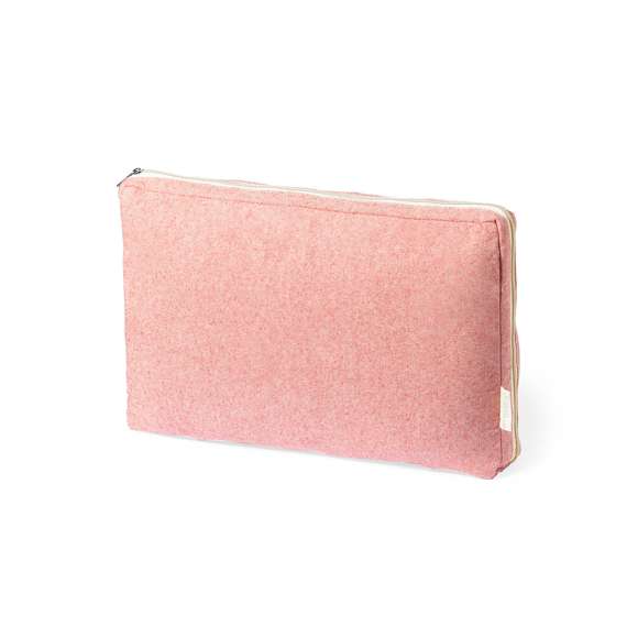 Funda acolchada para ordenador portátil de hasta 15 pulgadas. De línea nature y fabricada en algodón 100% reciclado GRS de 275g/m2. Compartimento principal con cierre de cremallera y distintivo algodón reciclado en etiqueta exterior. Disponible certificación GRS (Global Recycled Standard / Estándar de Reciclaje Global), que garantiza el origen reciclado del material usado para fabricar el producto. Disponible en variada gama de colores.