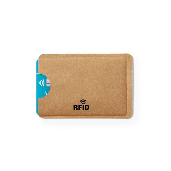 Tarjetero de línea nature fabricado en papel reciclado con interior en aluminio. Tecnología de seguridad RFID (Identificación por Radio Frecuencia) que mantiene seguros tus dispositivos de transmisión de identidad. Con muesca para fácil acceso a la tarjeta.