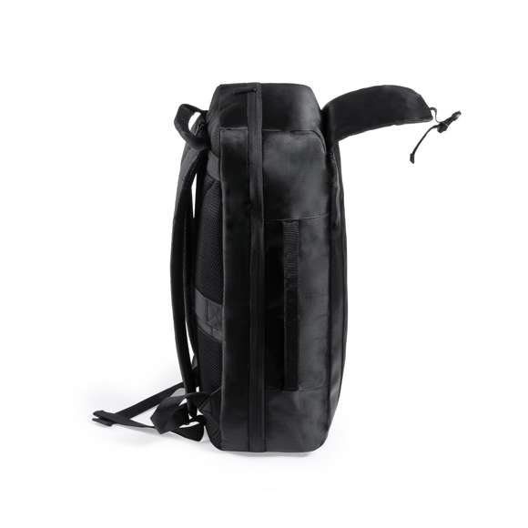  	Elegante mochila fabricada en resistente poliéster con detalles en polipiel. Con gran solapa frontal y compartimento principal con cierre de cremallera de doble tirador. Interior con bolsillos acolchados para tablet de hasta 12 pulgadas y ordenador portátil de hasta 17 pulgadas. Asa de transporte lateral acolchada y accesorio de ajuste en trolley, con bolsillo antirrobo en parte trasera. Espalda y cintas de hombros acolchadas y ajustables.
