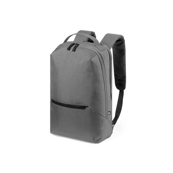 Mochila fabricada en resistente poliéster 600D RPET, elaborado a partir de plástico reciclado, para así fomentar la reutilización de residuos plásticos y ayudar a la sostenibilidad del planeta. Compartimento principal con cierre de cremallera de doble tirador y bolsillo en frontal. Interior con bolsillos acolchados para tablet de hasta 10 pulgadas y ordenador portátil de hasta 15 pulgadas. Accesorio de ajuste en trolley, con bolsillo antirrobo en parte trasera. Espalda y cintas de hombros acolchadas y ajustables, con distintivo RPET en etiqueta.