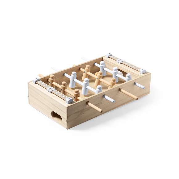 Minifutbolín fabricado en resistente madera. Incluye 2 bolas y marcadores en cana de trigo, para así fomentar la utilización de materias primas naturales y reducir las emisiones contaminantes. Pon a prueba tu habilidad con este divertido y adictivo juego. Presentado en atractiva caja individual de diseño y con acabado kraft.