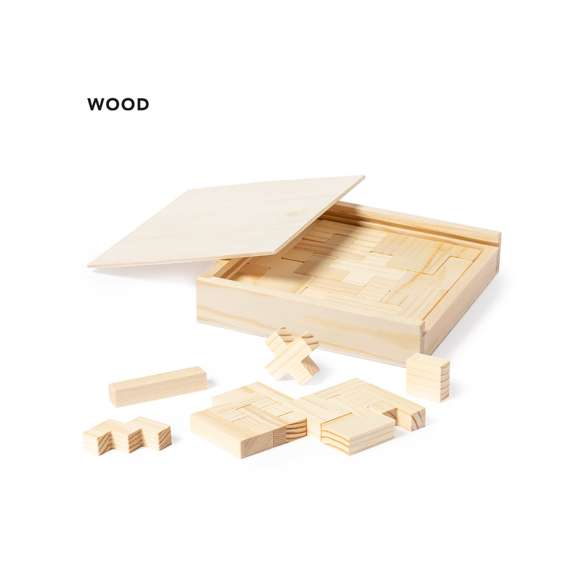 Juego de habilidad fabricado en resistente madera. Con 13 piezas en caja de madera con tapa. Presentación en caja individual de diseño kraft.
