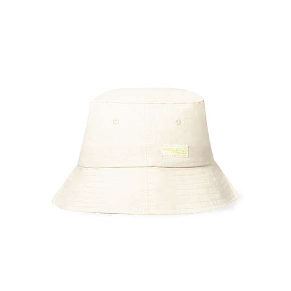 Gorro tipo bob fabricado en resistente algodón 100% reciclado. Con orificios de ventilación bordados y disponible en variada gama de colores. Distintivo algodón reciclado en etiqueta exterior. Certificación GRS (Global Recycled Standard / Estándar de Reciclaje Global), que garantiza el origen reciclado del material usado para fabricar el producto.