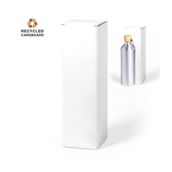 Caja de presentación especialmente diseñada para bidones. Tamaño 8x26,7x8 cm y fabricada en cartón reciclado corrugado de acabado blanco. En línea con la tendencia del mercado hacia la sostenibilidad integral del regalo, ofreciendo soluciones de origen reciclado con el fin de ayudar a la mejora y conservación de nuestro planeta.