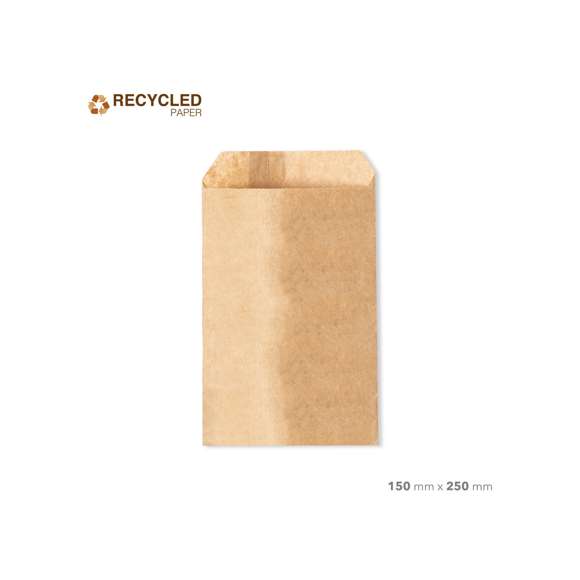 Bolsa de presentación de línea nature fabricada en papel reciclado kraft. Formato 15 x 23 cm + 2 cm de solapa. En línea con la tendencia del mercado hacia la sostenibilidad integral del regalo, ofreciendo soluciones de origen reciclado con el fin de ayudar a la mejora y conservación de nuestro planeta.