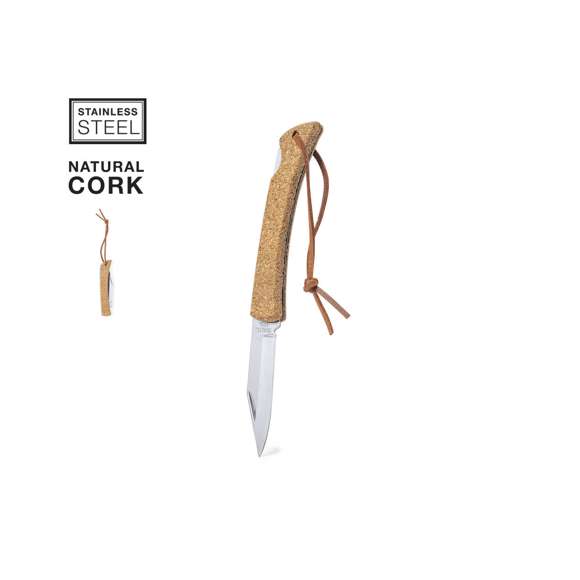 Navaja de línea nature con hoja en acero inox y mango fabricado en corcho natural. Con bloqueo y muesca en la hoja para fácil apertura. Cordón a juego en polipiel y presentada en caja individual de diseño kraft.