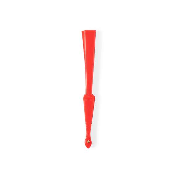 Abanico de línea nature con tela en resistente poliéster 210T RPET. Varillas a juego también en RPET, con distintivo inyectado en molde. Disponible en variada gama de colores y presentado en caja individual blanca con ventana.El material RPET se elabora a partir de plástico reciclado, para así fomentar la reutilización de residuos plásticos y ayudar a la sostenibilidad del planeta.