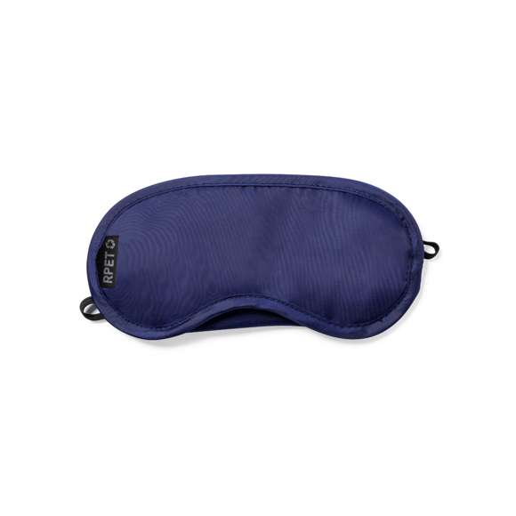 Máscara de viaje de suave y confortable ajuste, disponible en variada gama de colores. Fabricada en RPET, con doble elástico de sujeción y presentada en funda individual a juego de RPET con cierre de cordón. Distintivo RPET en máscara y funda.El material RPET se elabora a partir de plástico reciclado, para así fomentar la reutilización de residuos plásticos y ayudar a la sostenibilidad del planeta.