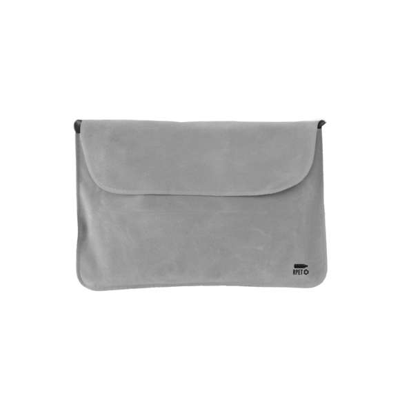 Almohadilla inflable para cuello de suave y confortable ajuste, disponible en variada gama de colores. Fabricada en antelina RPET y presentada en funda individual a juego de RPET. Logotipo RPET en almohadilla y funda.El material RPET se elabora a partir de plástico reciclado, para así fomentar la reutilización de residuos plásticos y ayudar a la sostenibilidad del planeta.