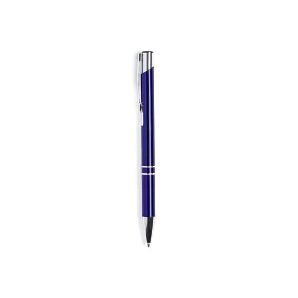 Bolígrafo eco-friendly fabricado en aluminio reciclado. De mecanismo pulsador, con cuerpo disponible en variada gama de colores metalizados y accesorios en cromado. Con clip metálico y distintivo aluminio reciclado en la parte superior del bolígrafo. Cartucho jumbo y tinta azul.El origen del aluminio reciclado se encuentra en la reutilización casi infinita de uno de los materiales con mayor potencial de reciclabilidad sin perder sus propiedades. Esta característica lo convierte en un material eco-friendly de origen reciclado, fácilmente reciclable y de cuyos procesos de tratamiento y desechos para la obtención del material se pueden obtener nuevos recursos reutilizables, consumiendo menos energía en su fabricación, entre otros factores de sostenibilidad. Certificación GRS (Global Recycled Standard / Estándar de Reciclaje Global), que garantiza el origen reciclado del material usado para fabricar el producto.