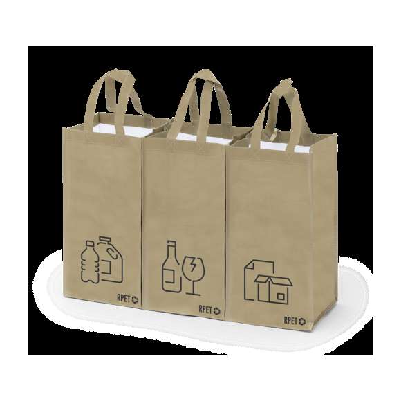 Set de 3 bolsas de reciclaje. Fabricadas en resistente poliéster RPET laminado, elaborado a partir de plástico reciclado, para así fomentar la reutilización de residuos plásticos y ayudar a la sostenibilidad del planeta. Incluye 3 bolsas de 23x45x23 cm unidas entre sí mediante velcros laterales. Con asas reforzadas e indicación de tipos de residuo: plásticos y envases  vidrio, y papel. Distintivo RPET en la base de cada bolsa.