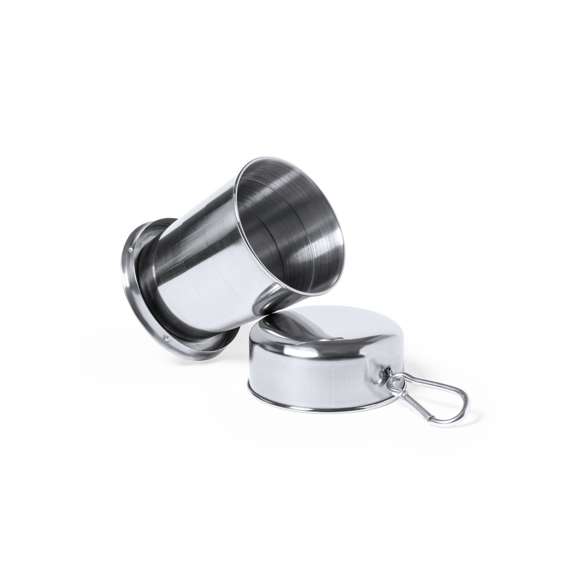 Original vaso plegable para emergencias fabricado en acero inox. De 220ml de capacidad y con mosquetón metálico de transporte.