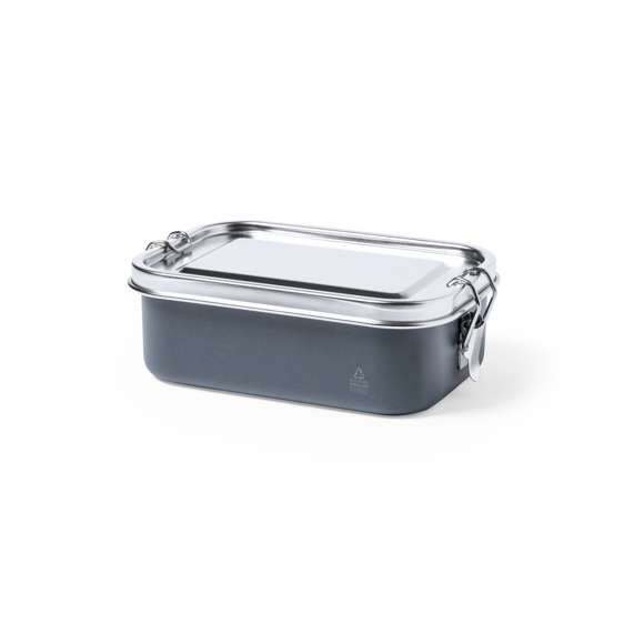 Fiambrera de 750 ml de capacidad, fabricada en acero inox reciclado. Tapa hermética con cierres de seguridad y distintivo acero inox reciclado. Disponible en variada gama de colores y presentada en caja individual de diseño kraft.El acero es uno de los materiales más demandados y que puede encontrarse casi en todas partes, desde productos de uso diario a grandes construcciones. Con innumerables propiedades, entre las que cabe destacar la durabilidad y su alto grado de reutilización, convirtiéndolo en una alternativa muy valorada en soluciones de sostenibilidad. Debidamente tratado, permite obtener nuevos recursos de infinita utilización. Producto no apto para lavavajillas