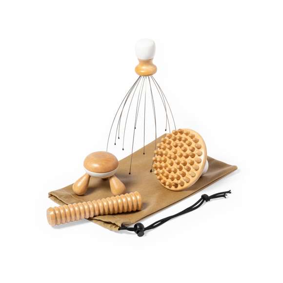 Set de masaje fabricado en madera natural. Contenido: Masajeador con mango en madera natural y patas metálicas, con suaves terminaciones de goma y efecto más que relajante.Masajeador cilindro para pies.Masajeador para espalda con 3 patas.Masajeador con multitud de puntos de masaje.Bolsa a juego, con cierre de cordón y bola de ajuste. Presentación en caja individual de diseño kraft.