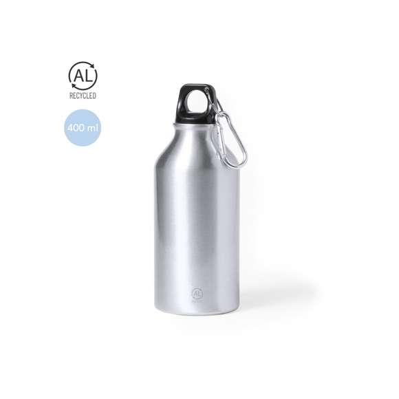 Bidón de 400 ml de capacidad. Fabricado en aluminio reciclado, con posibilidades de reciclaje casi infinitas, sin perder sus propiedades originales y consumiendo menos energía en este proceso. De acabado mate, con tapón a rosca en negro, anilla y mosquetón de transporte. Libre de BPA y presentado en caja individual de diseño kraft.Disponible manual de instrucciones en español e inglés.