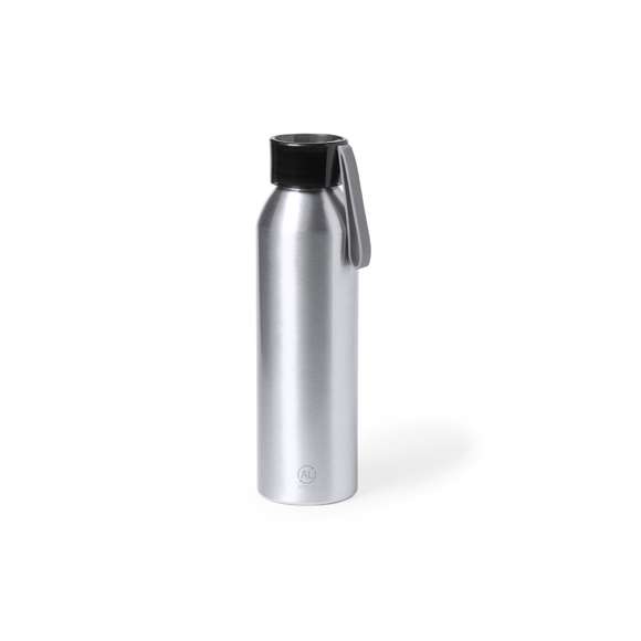 Bidón de 650 ml de capacidad. Fabricado en aluminio reciclado, con posibilidades de reciclaje casi infinitas, sin perder sus propiedades originales y consumiendo menos energía en este proceso. De acabado mate, con tapón a rosca y cinta de transporte en silicona, libre de BPA. Presentado en caja individual de diseño kraft.Disponible manual de instrucciones en español e inglés.