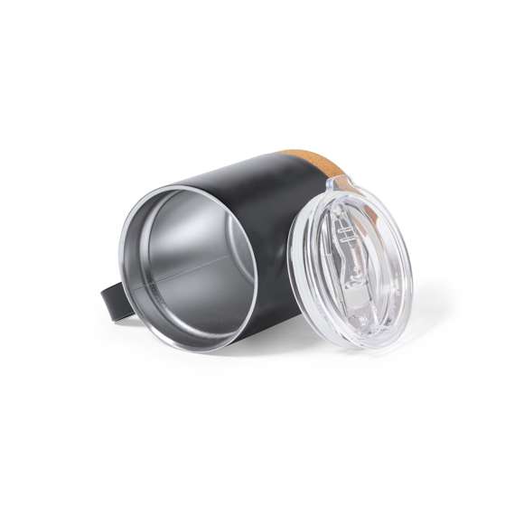 Taza térmica de sobremesa fabricada en acero inox de doble pared y 330ml de capacidad. Con dosificador en tapa, libre de BPA, y base en corcho natural. Disponible en variada gama de colores mate. Presentada en caja individual de diseño kraft.