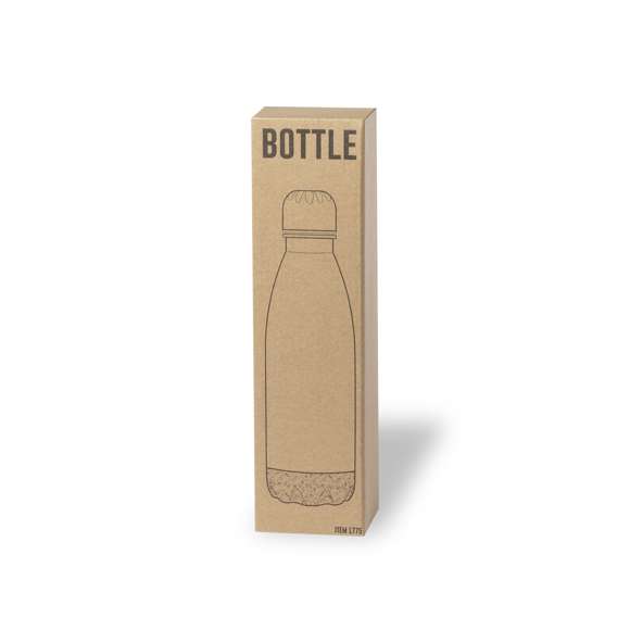 Bidón de 750 ml de capacidad, fabricado en acero inox y especialmente diseñado para marcaje en sublimación. De acabado blanco brillo, con tapón a rosca a juego y base en corcho natural. Libre de BPA y presentado en caja individual de diseño kraft. Disponible manual de instrucciones en español e inglés.