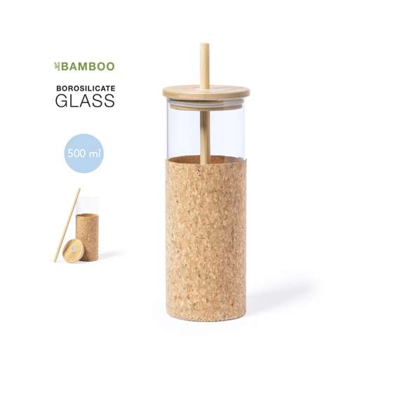 Bidón de línea nature de alta calidad y 500 ml de capacidad. Cuerpo fabricado en cristal de borosilicato, libre de BPA, que ofrece una resistencia y durabilidad excepcionales, alargando su vida útil y pudiendo ser reutilizado infinidad de veces. Incluye funda en corcho natural, tapón de bambú a presión con orificio para pajita y pajita reutilizable de bambú. Presentado en caja individual de diseño eco.