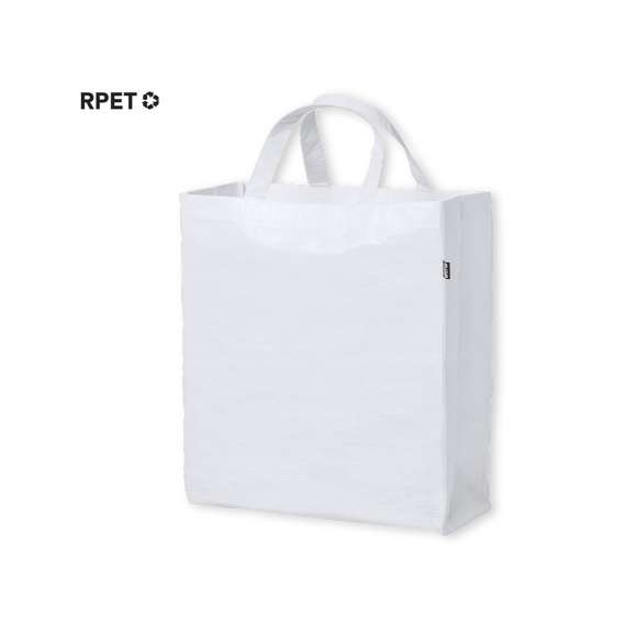 Bolsa de línea nature fabricada RPET laminado de 110g/m2. De acabado cosido, con fuelle y asas cortas reforzadas (35 x 2,5cm). Disponible en variada gama de colores, con distintivo RPET en etiqueta exterior. Resistencia hasta 5 kg de peso.El material RPET se elabora a partir de plástico reciclado, para así fomentar la reutilización de residuos plásticos y ayudar a la sostenibilidad del planeta.