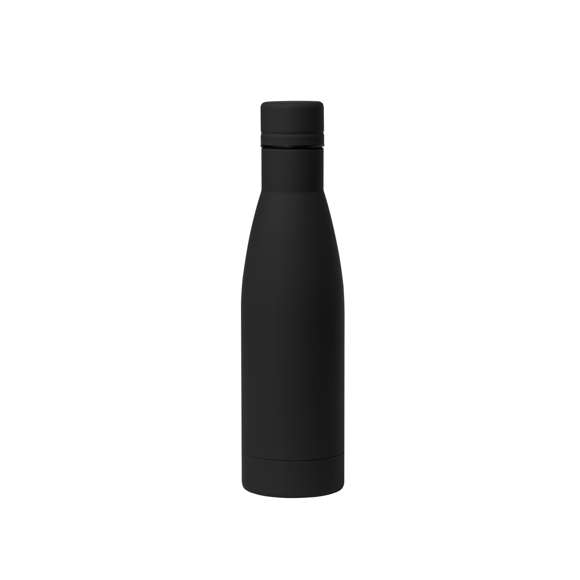 Bidón de 750 ml de capacidad, fabricado en acero inox y acabado con tacto goma, especialmente diseñado para marcaje en láser. Con tapón a rosca a juego, libre de BPA y disponible en variada gama de colores mate. Presentado en caja individual de diseño kraft. Disponible manual de instrucciones en español e inglés.