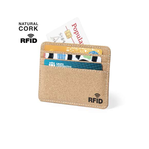 Elegante tarjetero fabricado en corcho natural. Con 6 compartimentos independientes para tarjetas y tecnología de seguridad RFID (Identificación por Radio Frecuencia) que mantiene seguros tus dispositivos de transmisión de identidad. Distintivo RFID en el exterior.