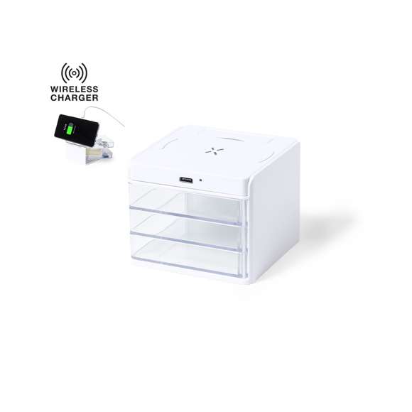 Cargador organizador con soporte para smartphone y cargador inalámbrico 10W integrado, compatible con dispositivos equipados con tecnología de carga inalámbrica Qi. Con 3 compartimentos de almacenaje transparentes y extraíbles. Indicador de estado de carga, con cable de carga Tipo C de 1 m incluido. Base antideslizante y presentado en caja individual de diseño kraft, con manual de instrucciones en español e inglés.Fabricado conforme a los estándares RoHS y en cumplimiento con los siguientes requisitos de seguridad:Sistema de protección contra sobrecalentamiento.Sistema de protección contra sobrecarga.Sistema de bloqueo para evitar cortocircuitos.