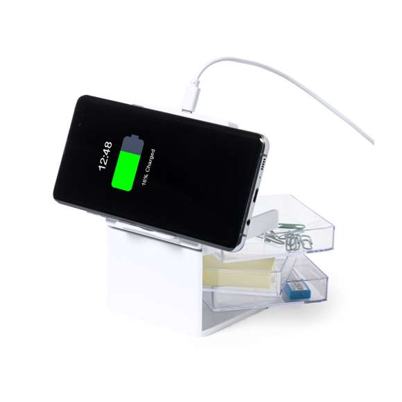 Cargador organizador con soporte para smartphone y cargador inalámbrico 10W integrado, compatible con dispositivos equipados con tecnología de carga inalámbrica Qi. Con 3 compartimentos de almacenaje transparentes y extraíbles. Indicador de estado de carga, con cable de carga Tipo C de 1 m incluido. Base antideslizante y presentado en caja individual de diseño kraft, con manual de instrucciones en español e inglés.Fabricado conforme a los estándares RoHS y en cumplimiento con los siguientes requisitos de seguridad:Sistema de protección contra sobrecalentamiento.Sistema de protección contra sobrecarga.Sistema de bloqueo para evitar cortocircuitos.