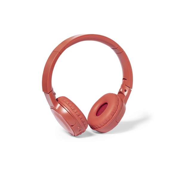 Auriculares plegables de diadema con conexión Bluetooth® 5.0, con cuerpo y almohadillas a juego, disponibles en variada gama de colores. Panel de control integrado en el auricular, función manos libres y radio FM  con ranura para tarjetas micro SD y entrada de línea mediante conexión jack de 3,5 mm. Recargables mediante cable USB -incluido- y con batería integrada de 200mAh. Almohadillas en suave polipiel con interior a juego y presentados caja individual de diseño kraft.