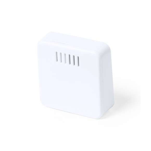 Estación meteorológica fabricada en resistente ABS de acabado blanco. Pantalla LCD de fácil lectura con termómetro y medidor de humedad. Fijación magnética y alimentación con pila (de botón incluida, con film protector). Presentada en caja individual de diseño kraft, con manual de instrucciones en español e inglés.