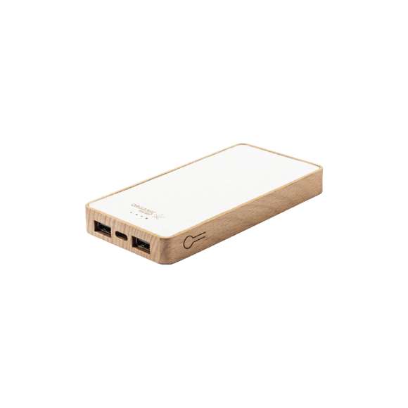 Batería auxiliar externa de 8.000 mAh. Con carcasa fabricada en combinación de cáñamo orgánico y madera natural. Con salidas USB, conexión Tipo C dual de entrada-salida, e indicador LED de estado de carga.Entrada/Salida USB C: 5V DC 2.4A. Salida USB A: 5V DC 2.4A.Incluye cable de carga Tipo C y manual de instrucciones en español e inglés. Presentado en caja individual de diseño kraft. El cáñamo se obtiene de la planta cannabis, cuyos procesos tanto de cultivo como de obtención de fibras, son respetuosos con el medio ambiente, dando como resultado un material de gran resistencia, de origen natural y sostenible. Las capacidades mostradas en todas nuestras baterías auxiliares externas son reales, incorporando todas ellas baterías de grado A y no recicladas, con una vida útil de al menos 500 ciclos de carga y según normativa CE. Además, están fabricadas conforme a los estándares RoHS y en cumplimiento con los siguientes requisitos de seguridad:Sistema de protección contra sobrecarga del power bank. Sistema de protección contra descarga completa que proporciona una mayor durabilidad del power bank. Sistema de bloqueo para evitar cortocircuitos. Sistema de transferencia de carga constante, acorde con la capacidad del dispositivo de destino.