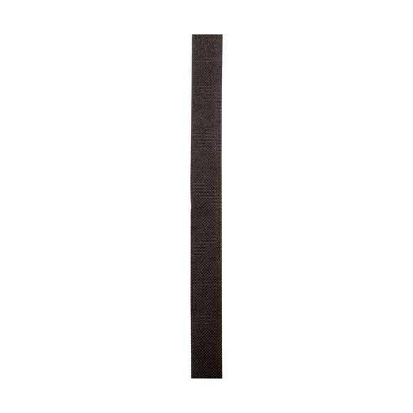 Cinta de non-woven para sombrero, en variada gama de colores. Servida en rollos completos de 250 metros de largo, con aproximadamente 350 cintas de 67 x 3,2cm.